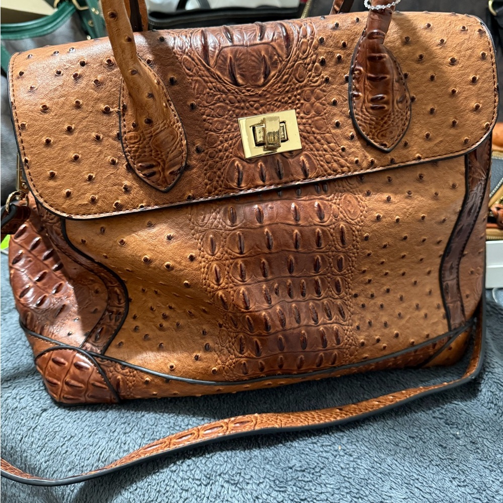Luxurious Tan Leather Satchel